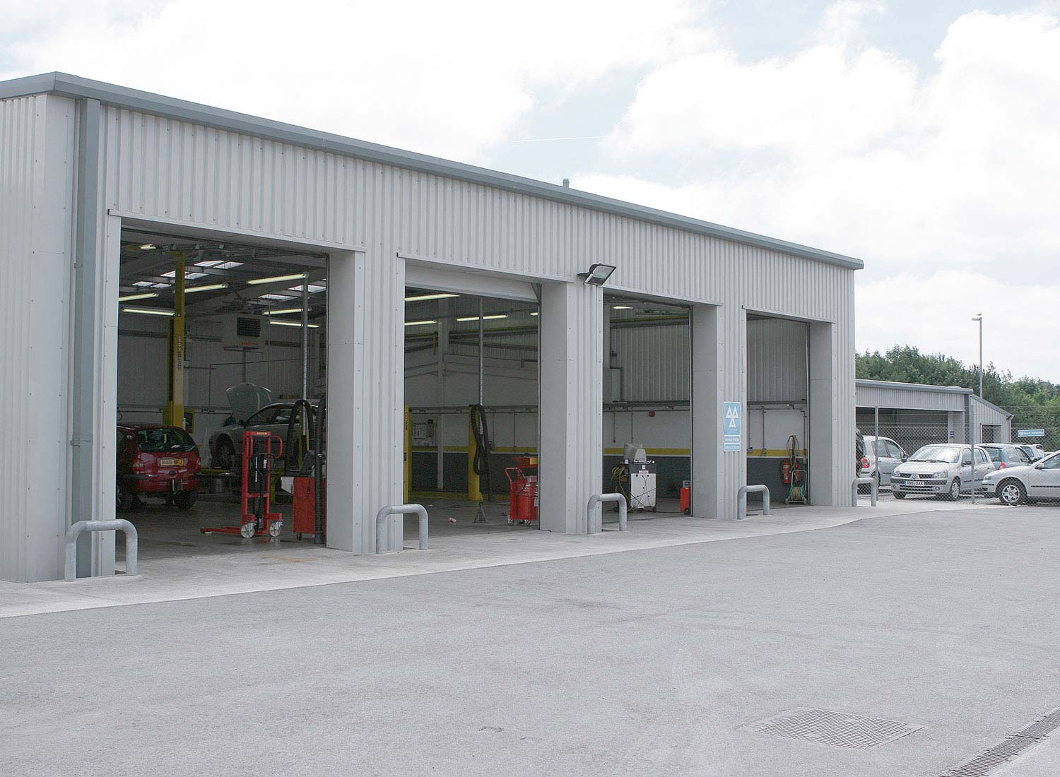 VEHICLE SERVICE CENTRE