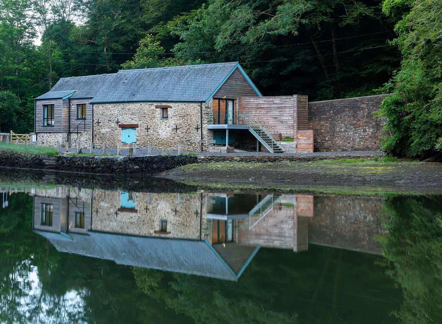 THE BOATHOUSE